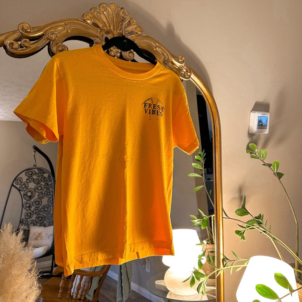 Fresh Vibes Tee
